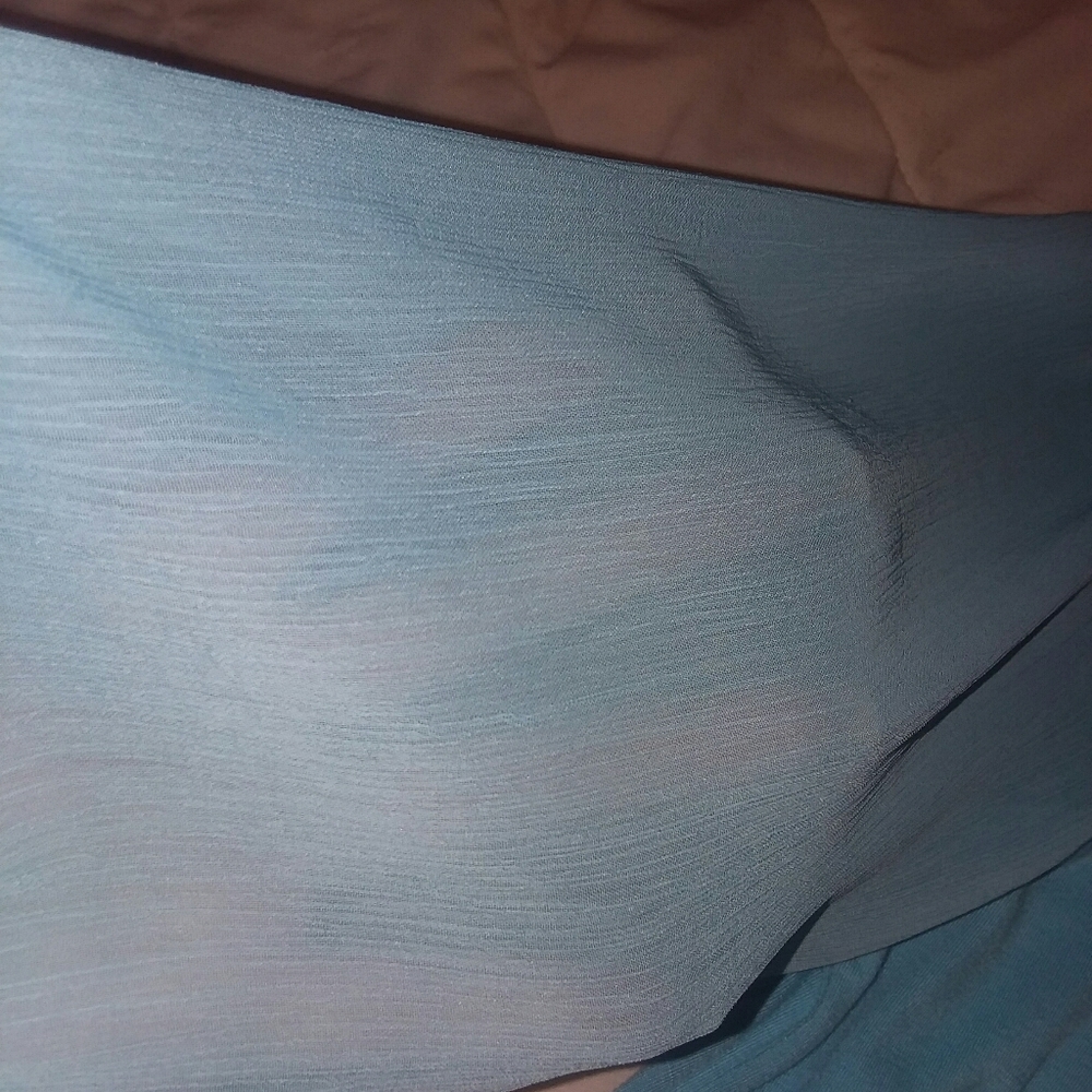 Top - Picture 4 of 6